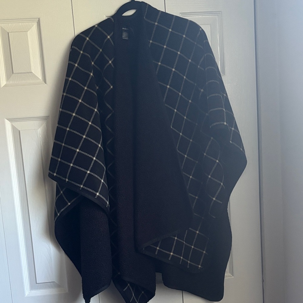 Women's Black Plaid Cape Coat